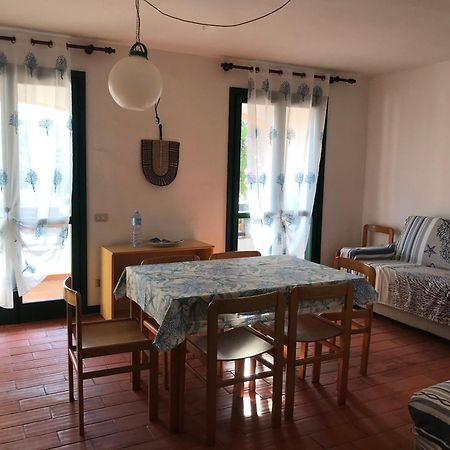 Appartamento Trilocale Vista Piscina Baja Sardinia Kültér fotó