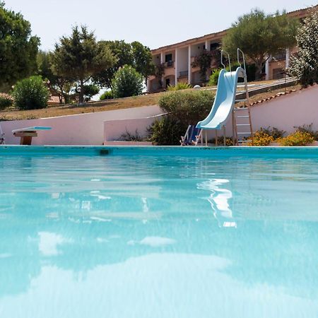 Appartamento Trilocale Vista Piscina Baja Sardinia Kültér fotó